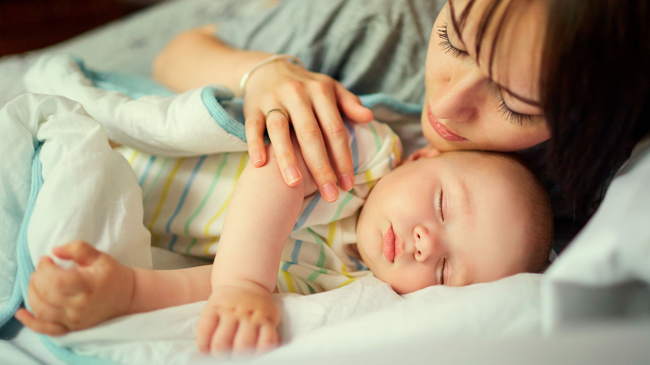 How to sleep train a breastfed baby
