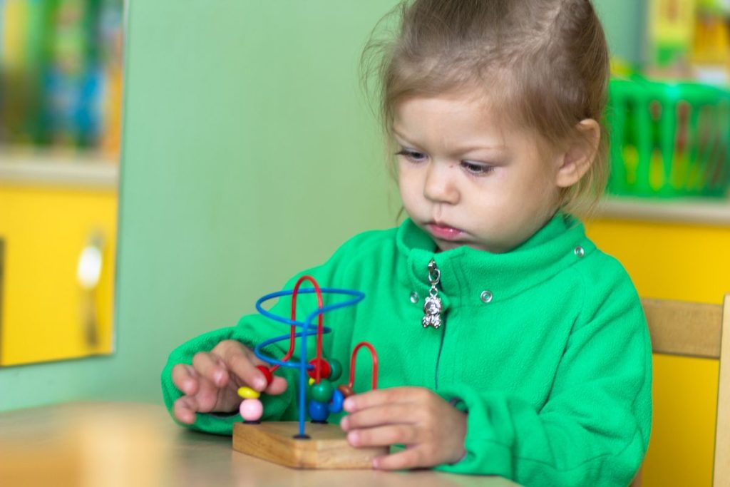 How long should a 5 year old be able to focus on a task?